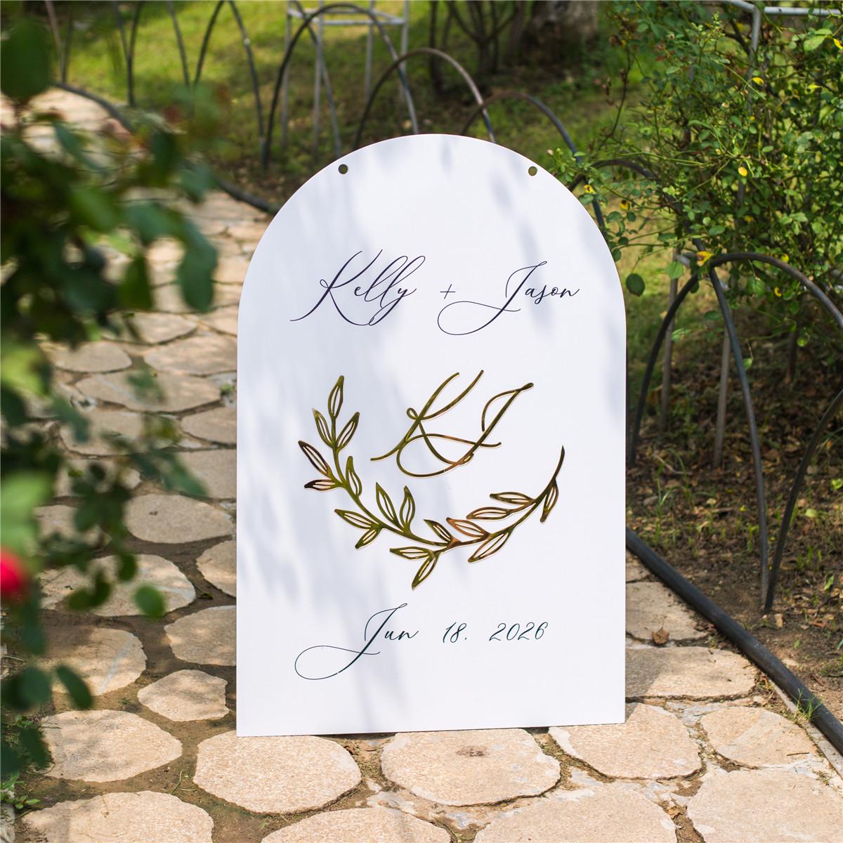 White Acrylic Wedding Welcome Sign | Gold 3D Lettering, Full Arch
